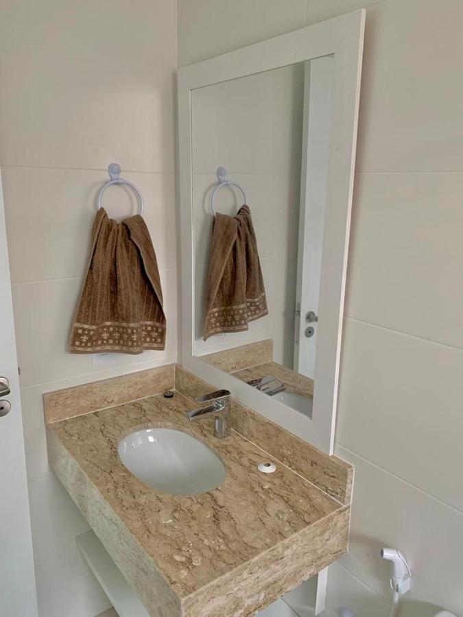 Apartamento Praia Dos Anjos 2 Vagas De Garagem E Ar-Condicionado Араял до Кабо Екстериор снимка