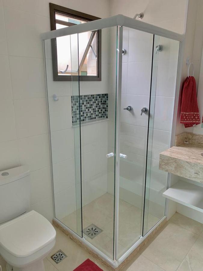 Apartamento Praia Dos Anjos 2 Vagas De Garagem E Ar-Condicionado Араял до Кабо Екстериор снимка